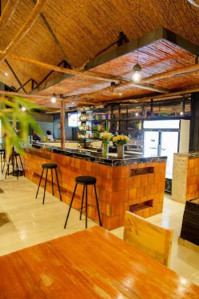 Falcon apartments Bumbongo B&B